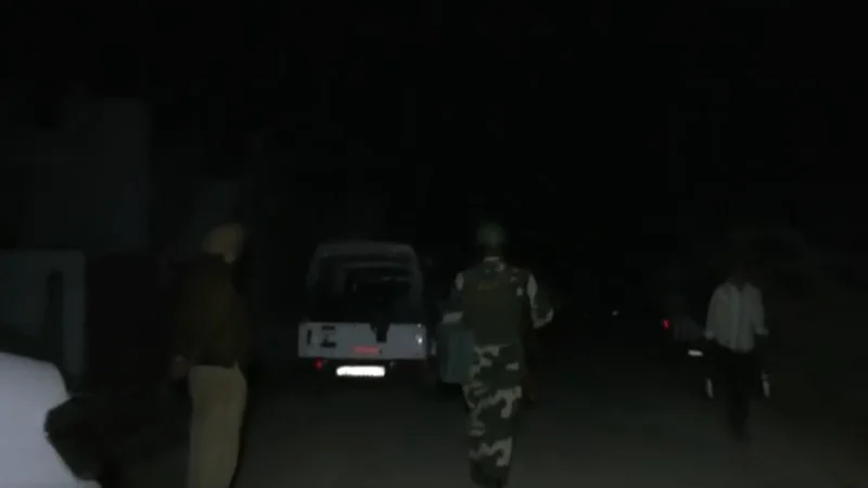 সীমান্তে ভারতীয় বাহিনীর সঙ্গে ব্যাপক গোলাগুলি